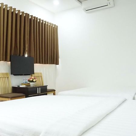 Truc Hung Hotel Managed By Bizciti Нячанг Екстер'єр фото
